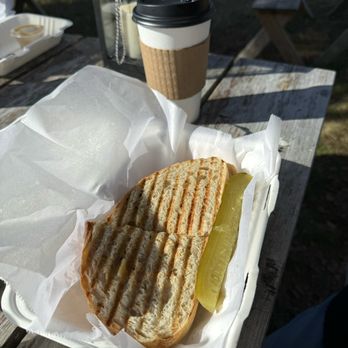 Mobjack Coffee Roasters and Petite Cafe - Coffee Roasteries Near Me - Yorktown, Virginia