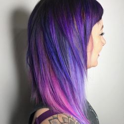 Salon & Spa 700