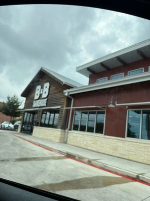 B&B Smokehouse by null