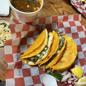 Los Barbaros Birria - Tres tacos - Tacos Near Me - Belmar, New Jersey