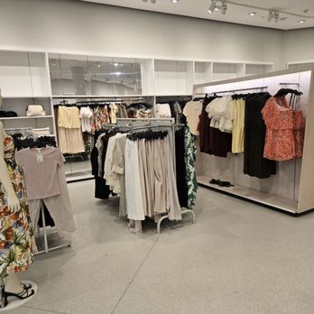 H&M - Women's Clothing Near Me - Orlando, Florida