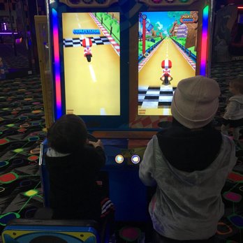 Play and Spin - Arcades Near Me - Niles, Illinois