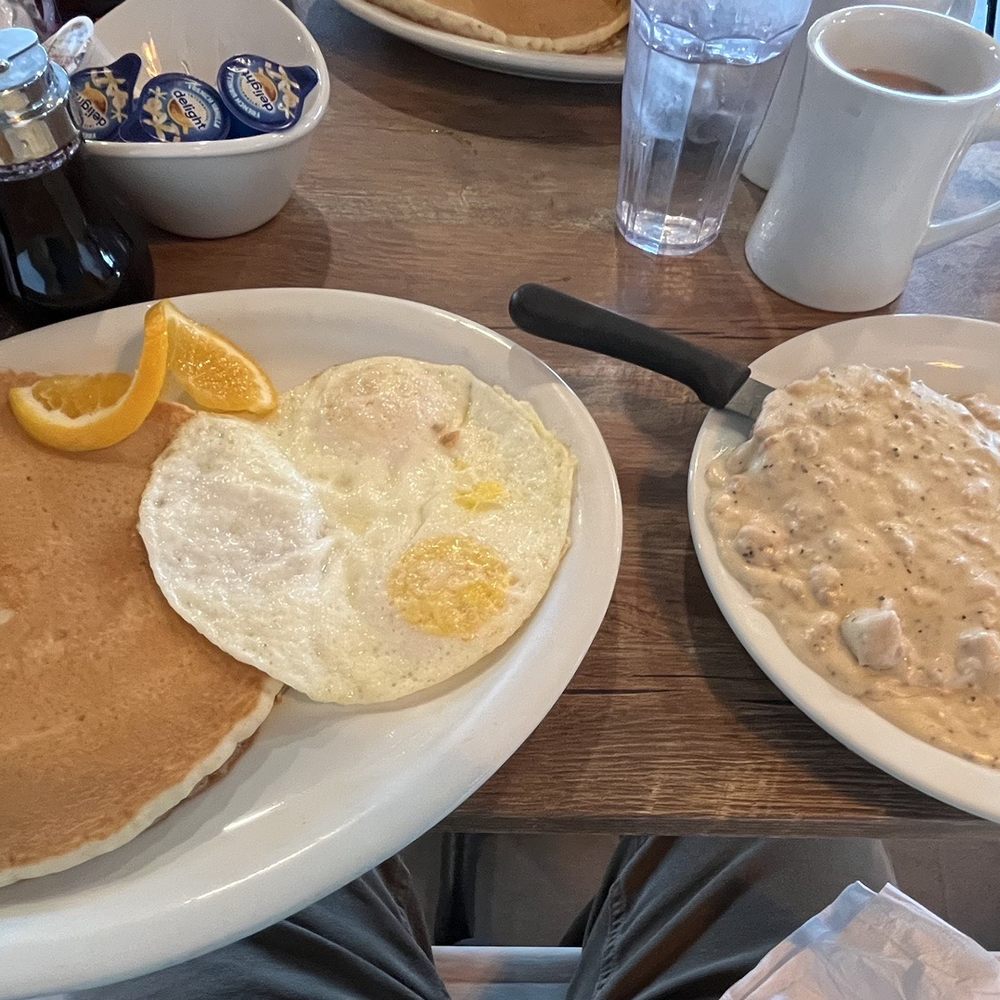 Arnie's Cafe - Chicken Fried Steak breakfast w/pancake - Breakfast & Brunch Near Me - Warrenton, Oregon