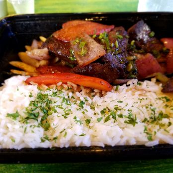 El Huarique - Lomo Saltado - Peruvian Near Me - Venice, California