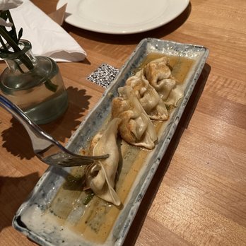Silli Kori - Vegetable Gyoza - Thai Near Me - Chicago, Illinois