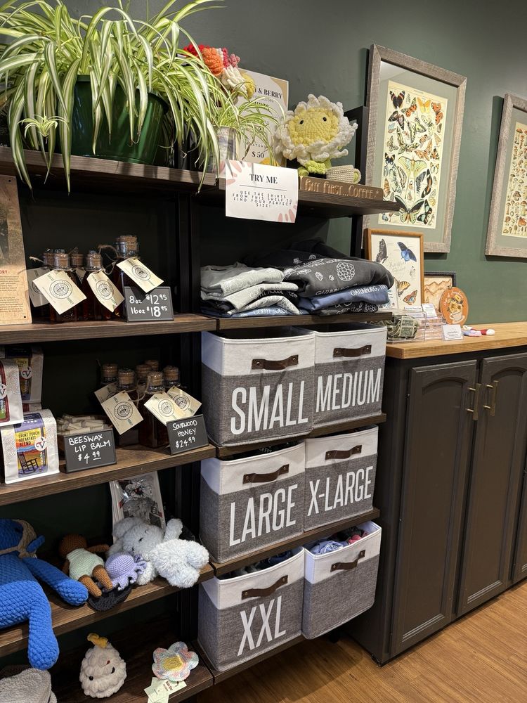 Bloom & Berry Coffee House Logo