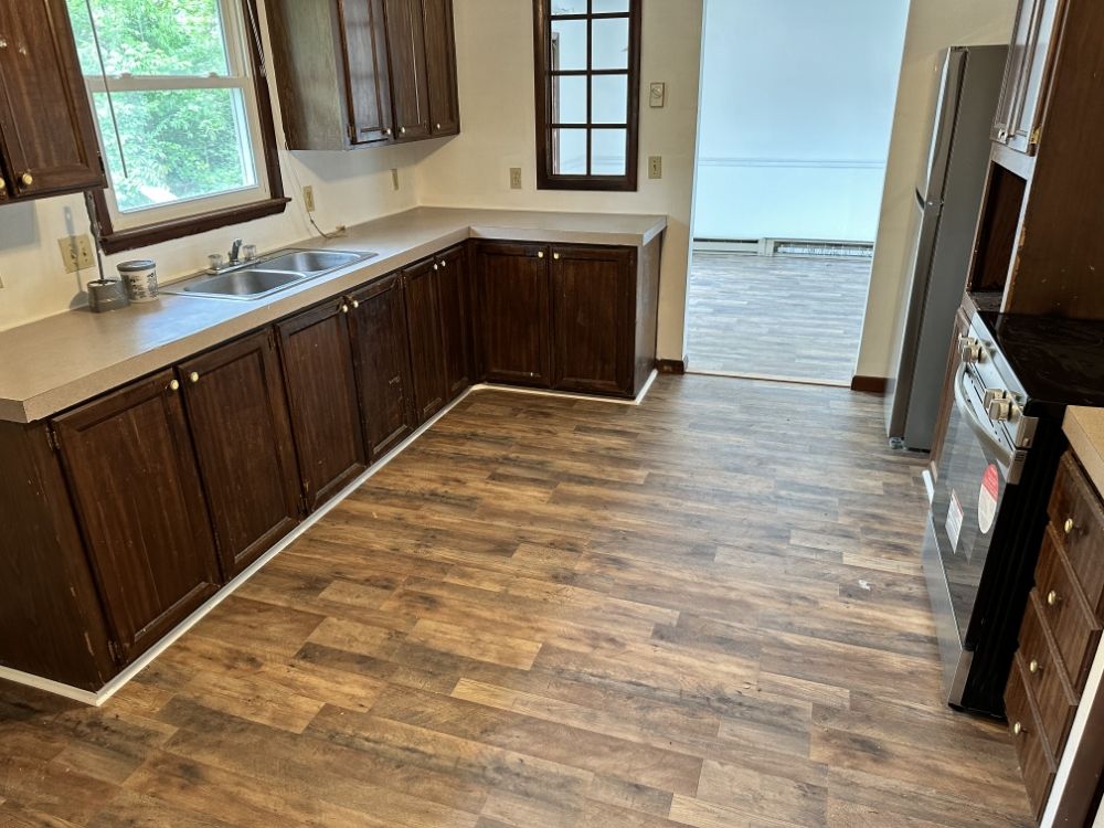 Slide of Browning Floors & More