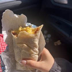 Country Cabin Coffee & Laundry - Breakfast burrito