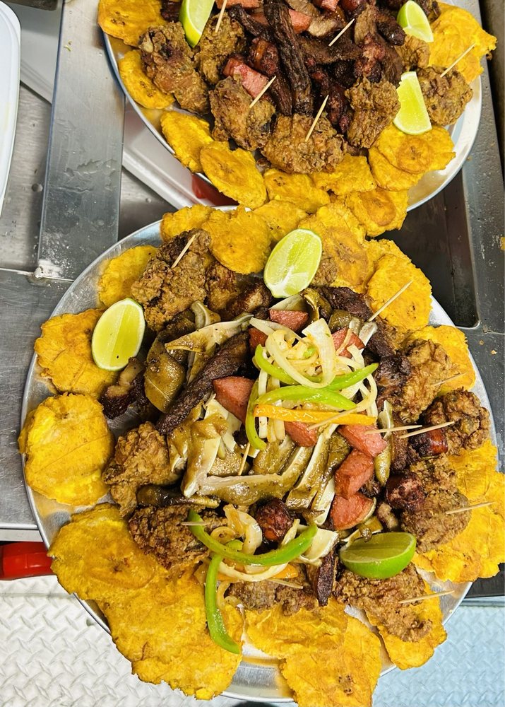 Food from El Sabor Del Mangu