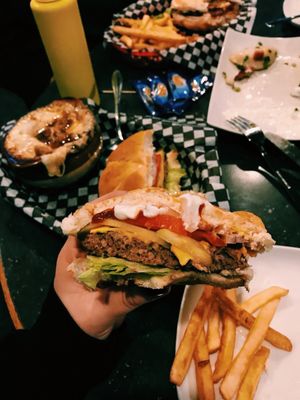 Whistle Stop Pub by null