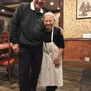Min's Kitchen - Thai Near Me - La Canada Flintridge, California