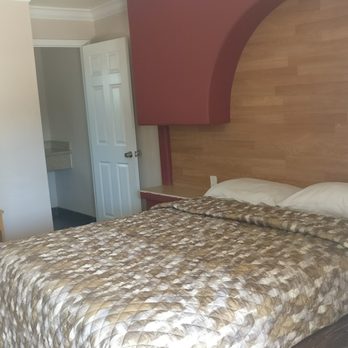 El Monte Motel - remodel rooms - Hotels Near Me - Dinuba, California