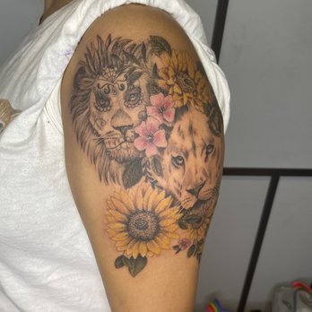 Itzocan Tattoos - Side view - Tattoo Near Me - Brooklyn, New York