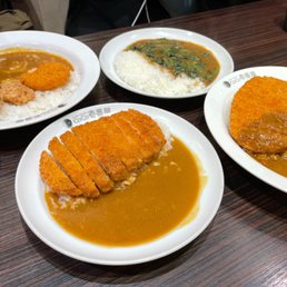 CoCo 1番！ カレーハウスCOCO壱番屋 新宿歌舞伎町店 - Updated July 2025