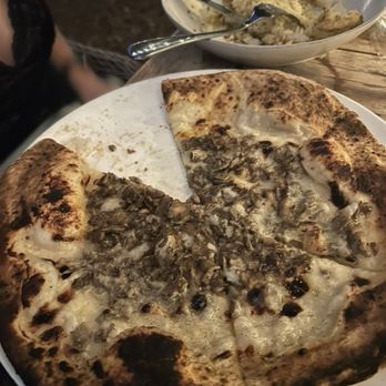 Tiny Boxwoods - Pizza - New American Near Me - Houston, Texas Tiny Boxwoods - Pizza - New American Near Me - Houston, Texas