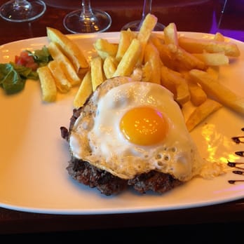 Le Drapeau - Bars Near Me - Vincennes, 94 Le Drapeau - Bars Near Me - Vincennes, 94