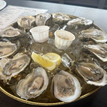 7 Seas Oyster Bar - Seafood Near Me - Houston, Texas