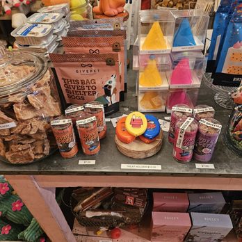 Zoomies - Pet Stores Near Me - New York, New York Zoomies - Pet Stores Near Me - New York, New York
