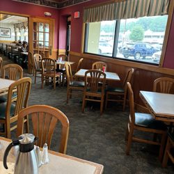 Green Brook Pancake House - Rear seating area, all tables, no booths in this area