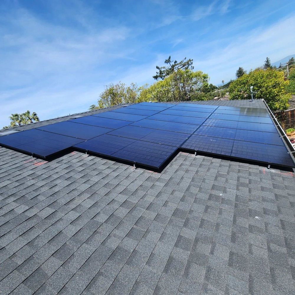 Slide of Ilum Solar