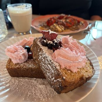 Coco Cafe - Dry "french toast" - Desserts Near Me - Stamford, Connecticut