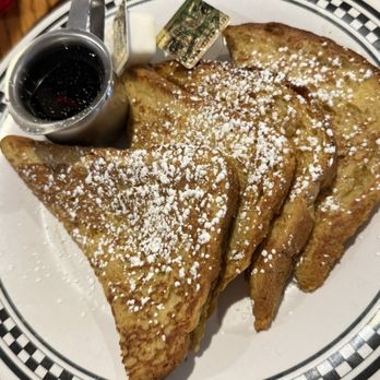 27 North - Cathedral French toast - Breakfast & Brunch Near Me - Conway, New Hampshire