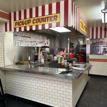 Tail O' the Pup - Pick Up Counter - Burgers Near Me - West Hollywood, California Tail O' the Pup - Pick Up Counter - Burgers Near Me - West Hollywood, California