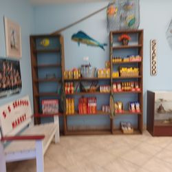 S & S Seafood Market