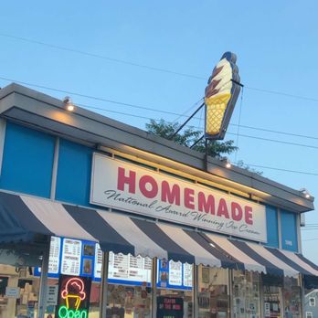 Snowflake Ice Cream Shoppe - Ice Cream & Frozen Yogurt Near Me - Riverhead, New York Snowflake Ice Cream Shoppe - Ice Cream & Frozen Yogurt Near Me - Riverhead, New York