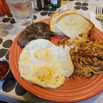 The Streamliner Diner - steak and eggs - American Near Me - Bainbridge Island, Washington The Streamliner Diner - steak and eggs - American Near Me - Bainbridge Island, Washington