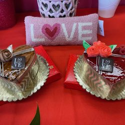 Mamolo's Fine Pastries