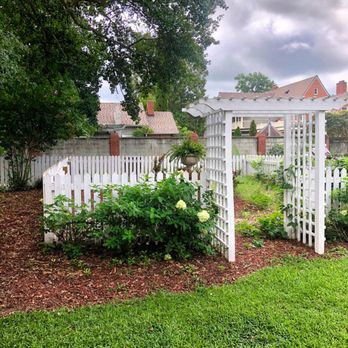 Simply Divine Bed & Breakfast - Bed & Breakfast Near Me - Dunn, North Carolina