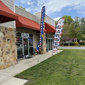 Franklin Salon Hispano - Main entrance. Newly opened. - Men's Hair Salons Near Me - Charlotte, North Carolina Franklin Salon Hispano - Main entrance. Newly opened. - Men's Hair Salons Near Me - Charlotte, North Carolina