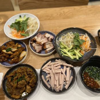 Quan Nhii - Vietnamese Near Me - Westminster, California