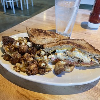 Captain Craig's Restaurant - Famous Fish Sandwich (blackened grouper) - Seafood Near Me - Tavernier, Florida Captain Craig's Restaurant - Famous Fish Sandwich (blackened grouper) - Seafood Near Me - Tavernier, Florida