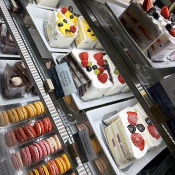 Paris Baguette - Cakes by the slice & macarons - Cafes Near Me - Maple Grove, Minnesota Paris Baguette - Cakes by the slice & macarons - Cafes Near Me - Maple Grove, Minnesota