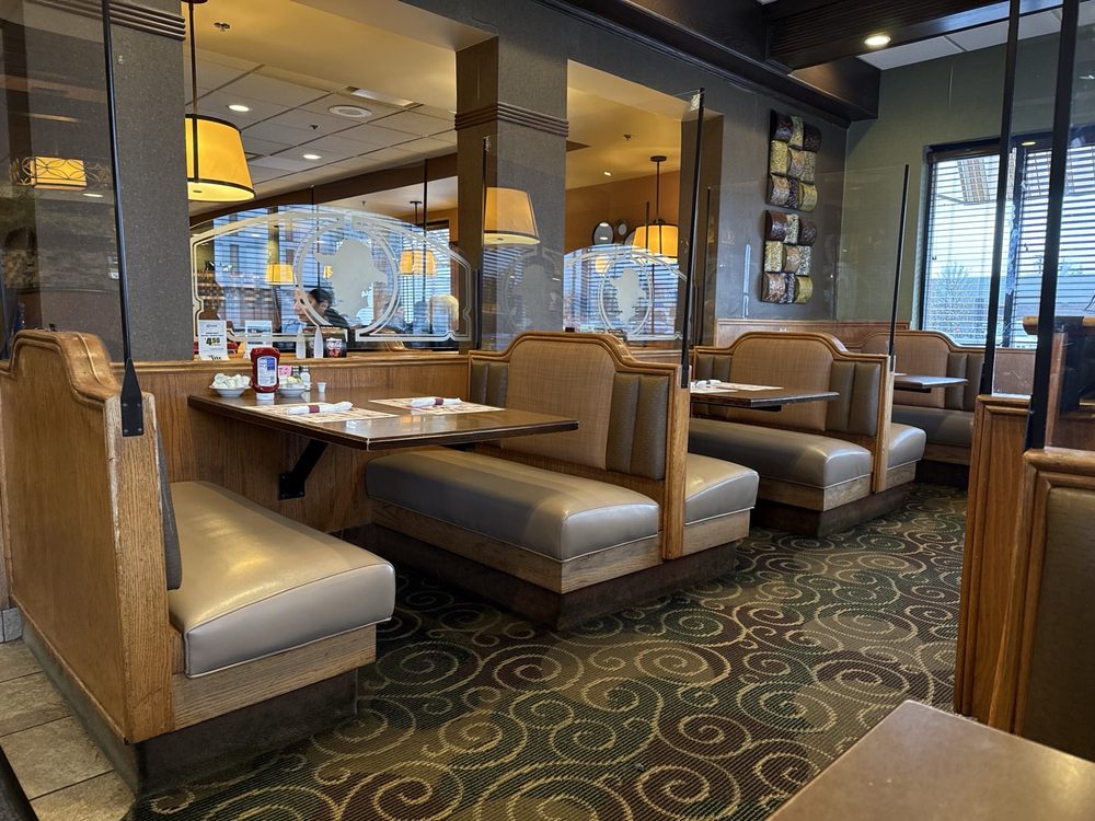 Huck Finn Restaurant