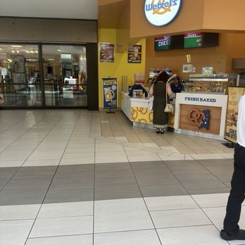 Wetzel's Pretzels - Pretzels Near Me - Torrance, California Wetzel's Pretzels - Pretzels Near Me - Torrance, California