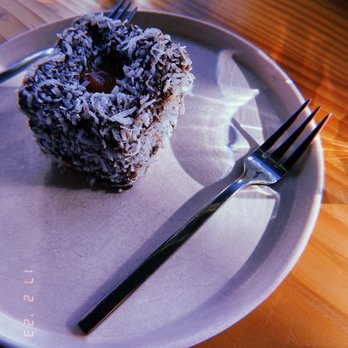 Proud Mary - Lamington - Breakfast & Brunch Near Me - Austin, Texas