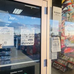 Game Stop - Pokémon drop