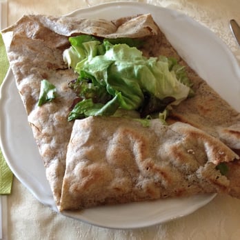 Crêperie de Keroyal - Chèvre miel salade - Creperies Near Me - Plougoumelen, 56 Crêperie de Keroyal - Chèvre miel salade - Creperies Near Me - Plougoumelen, 56