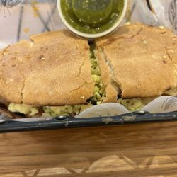 Tortas Frontera - Egg & Rojas