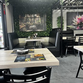 Buddha Vegetarian Restaurant - Inside, take your pick, booth or chair - Vietnamese Near Me - South El Monte, California Buddha Vegetarian Restaurant - Inside, take your pick, booth or chair - Vietnamese Near Me - South El Monte, California