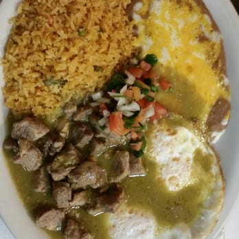 Flores Cafe - Chile Verde con Huevos - Mexican Near Me - Carson, California