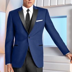 Monument Tuxedo