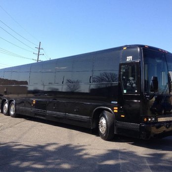 Ritmo Limo & Bus - Photo - Limos Near Me - Montreal, Quebec