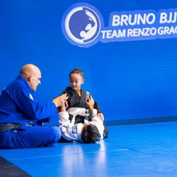 Renzo Gracie Academy - Professor Bruno during childrens 3-6 class