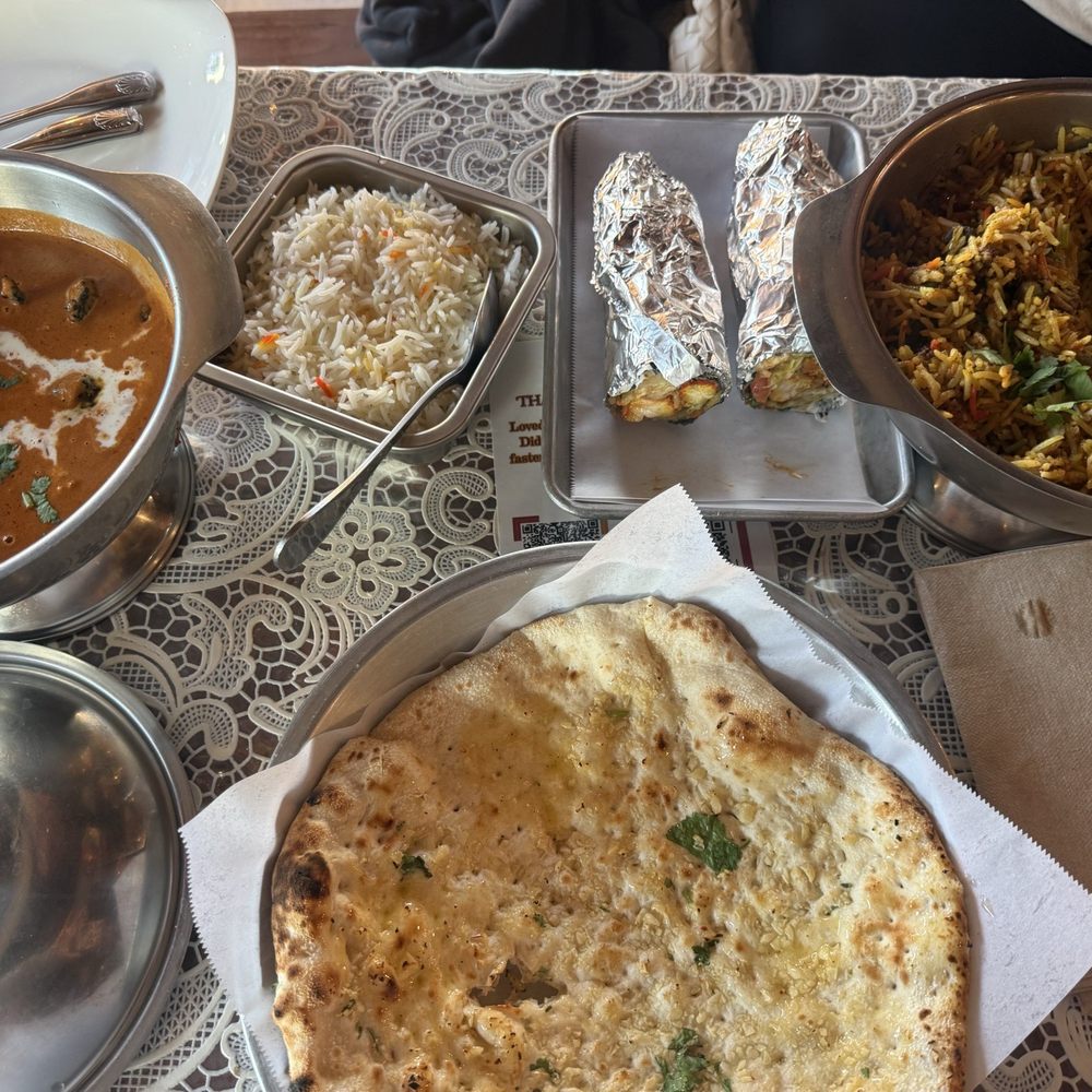 Butter Chicken, Chicken Biryani, Garlic Chicken Naan Roll, Garlic Naan