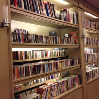 Coda restaurant - Extensive music library - Modern European Near Me - Prague, Puerto Rico