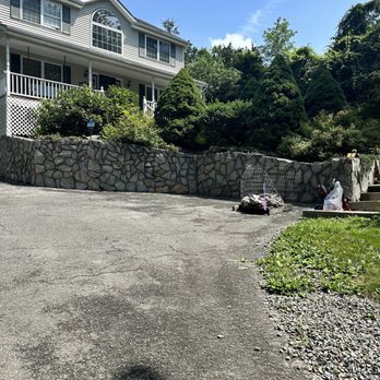 Gosen Electric - Landscaping lighting on retaining wall - Lighting Fixtures & Equipment Near Me Gosen Electric - Landscaping lighting on retaining wall - Lighting Fixtures & Equipment Near Me